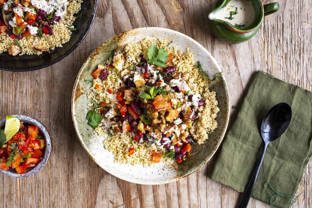 quinoa bowl mit rauchertofu-f7bee2d3e5db10056ad87df0ce6a4c4d